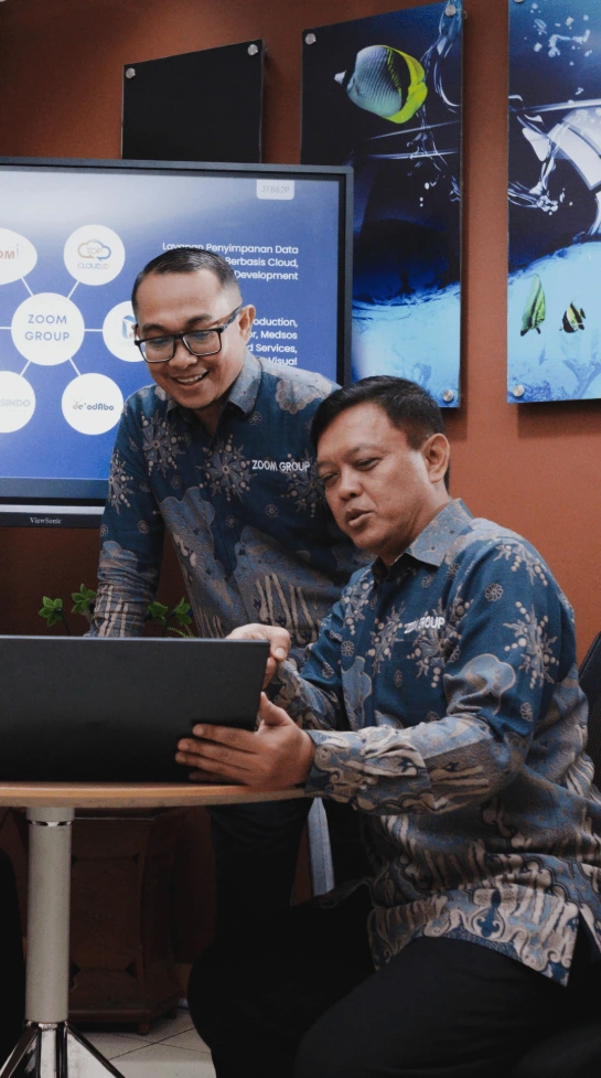 Aktivitas di ruang kerja